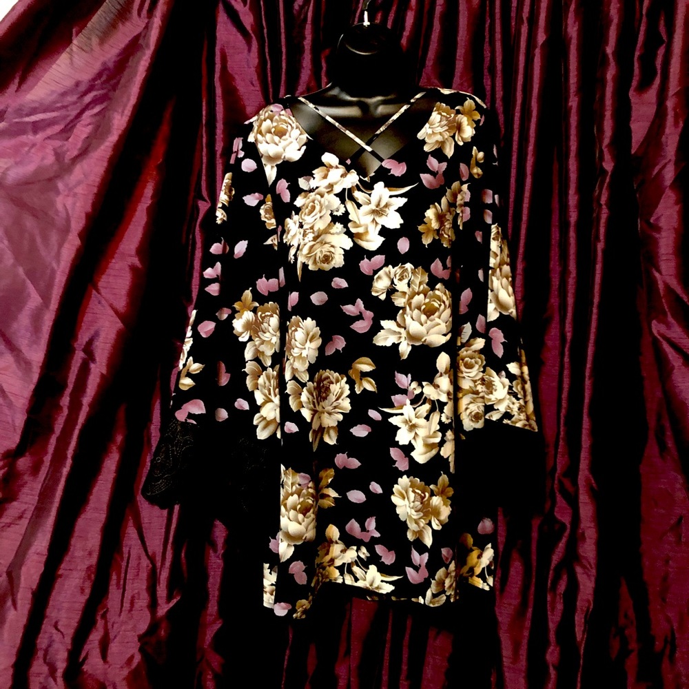 Bell sleeve dress